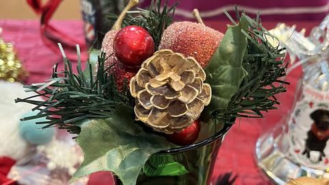 Holiday items at a reuse event